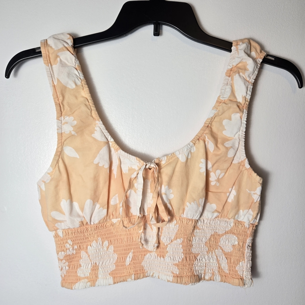 NEW American Eagle Daisy Floral Smocked Sleeveless Prairie Crop Top Size Medium